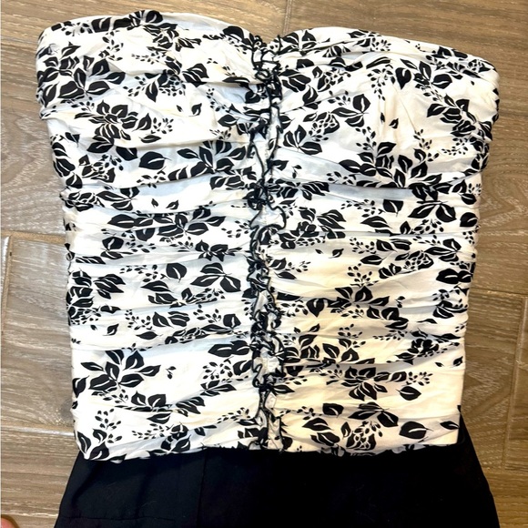 WHITE HOUSE BLACK MARKET FLORAL PRINT SILK RUCHED AND PLEATED BUSTIER 14 - Picture 1 of 12